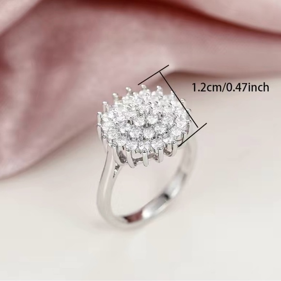 Stunning Lotus Seed Shaped Zirconia Flowered 925 Silver Plated Ring Size 6 - Picture 8 of 9